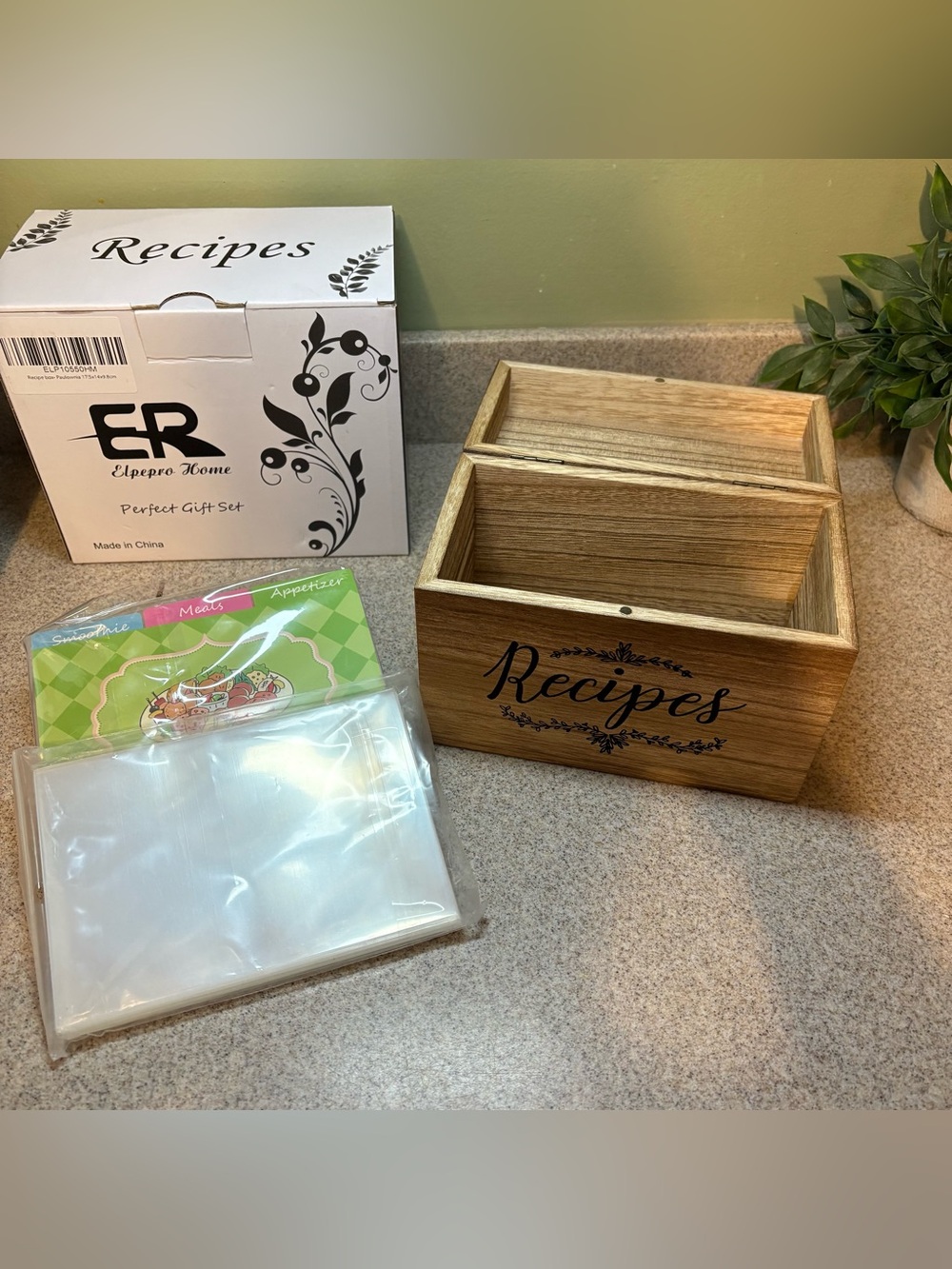 5/$30 Paulonia  Wooden Recipe Box Wood with cards, dividers& protectors NW